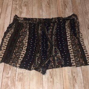 COPY - 3/15$ patterned shorts